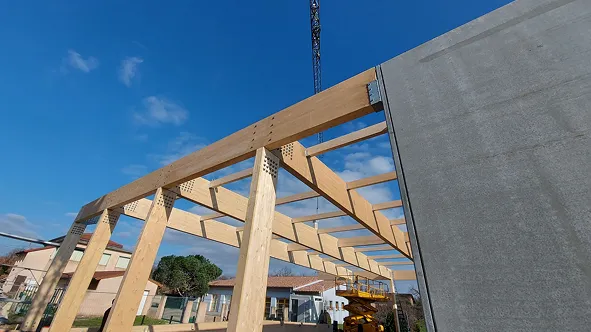 Charpente d’entreprise : structure levée